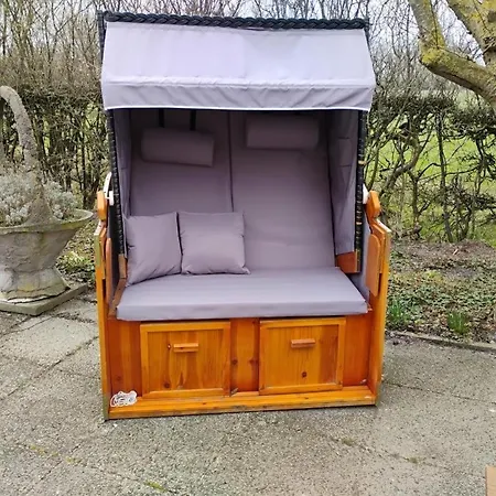 Neu! Wiesenruh アパート